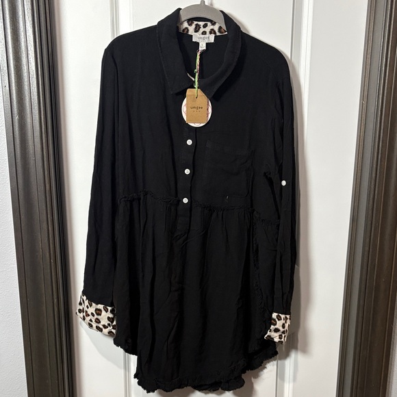 Umgee Tops - Umgee Black Shirt with Leopard Print Details